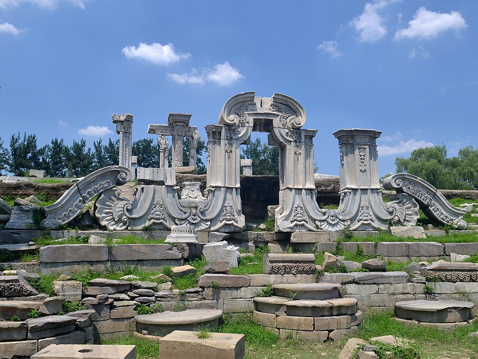 Golmud Jiangjunlou Culture Theme Park