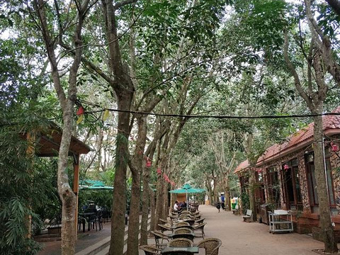 Fushan Coffee Culture Town Tourism Area (Hainan)