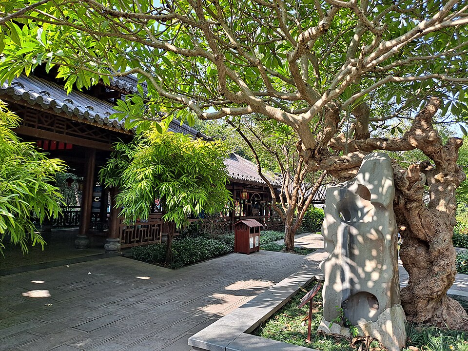 Nanning Qingxiu Mountain (Qingxiu Shan) Tourism Area