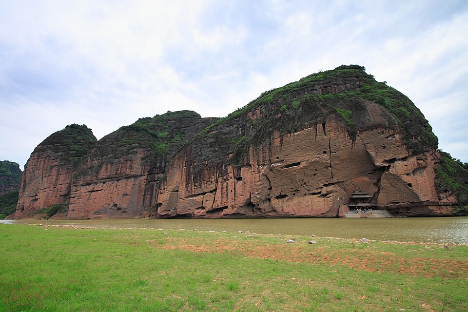 Mount Longhu (Longhushan) Tourism Area