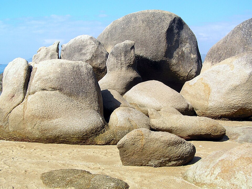 Tianya Haijiao (End of the Earth) Tourism Area